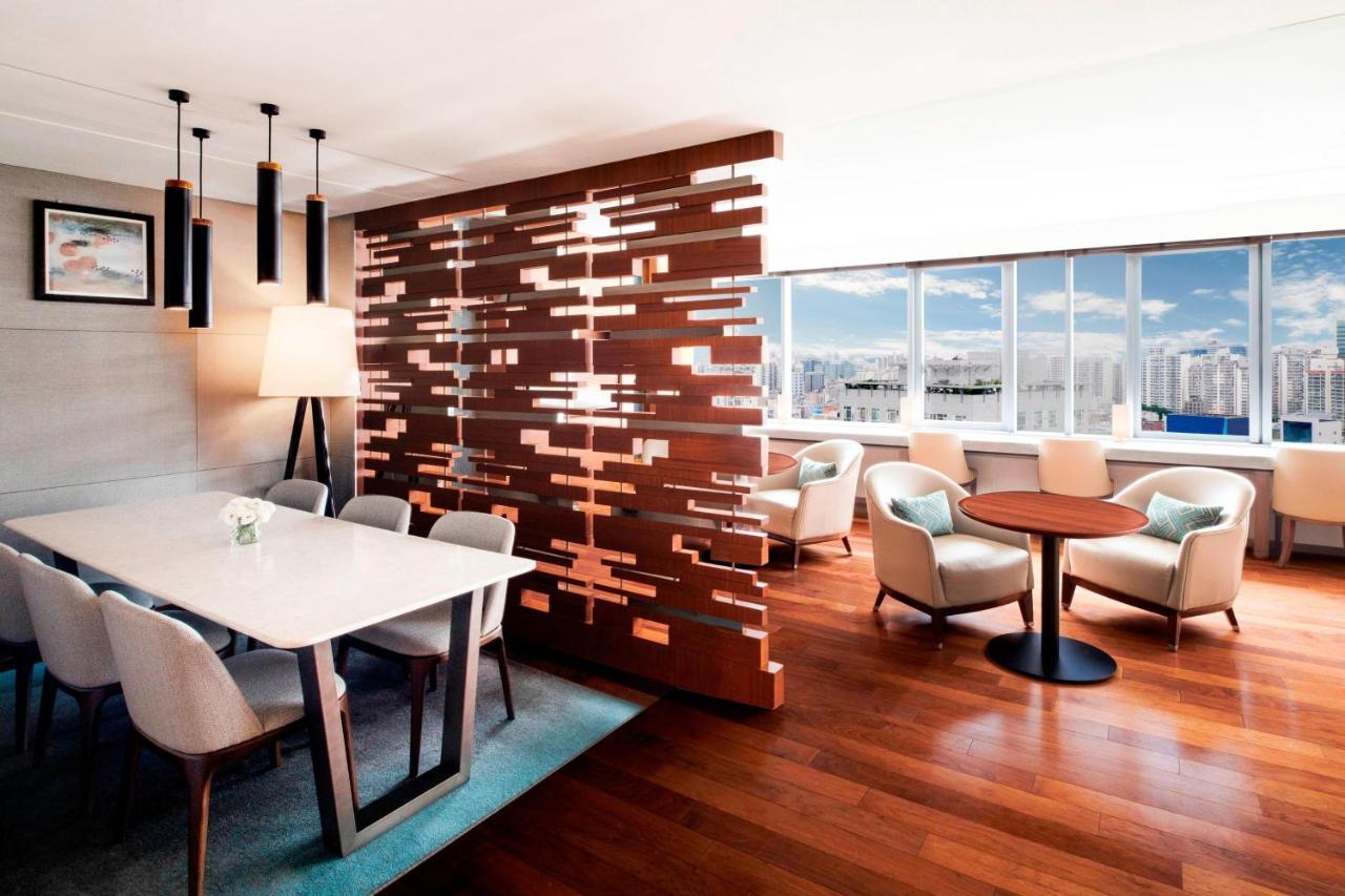 מלון Courtyard By Marriott Seoul Times Square מראה חיצוני תמונה