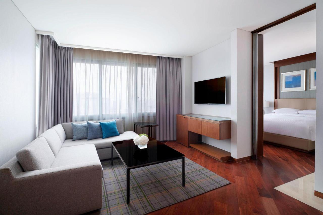 מלון Courtyard By Marriott Seoul Times Square מראה חיצוני תמונה