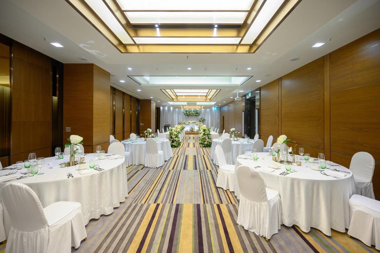 מלון Courtyard By Marriott Seoul Times Square מראה חיצוני תמונה