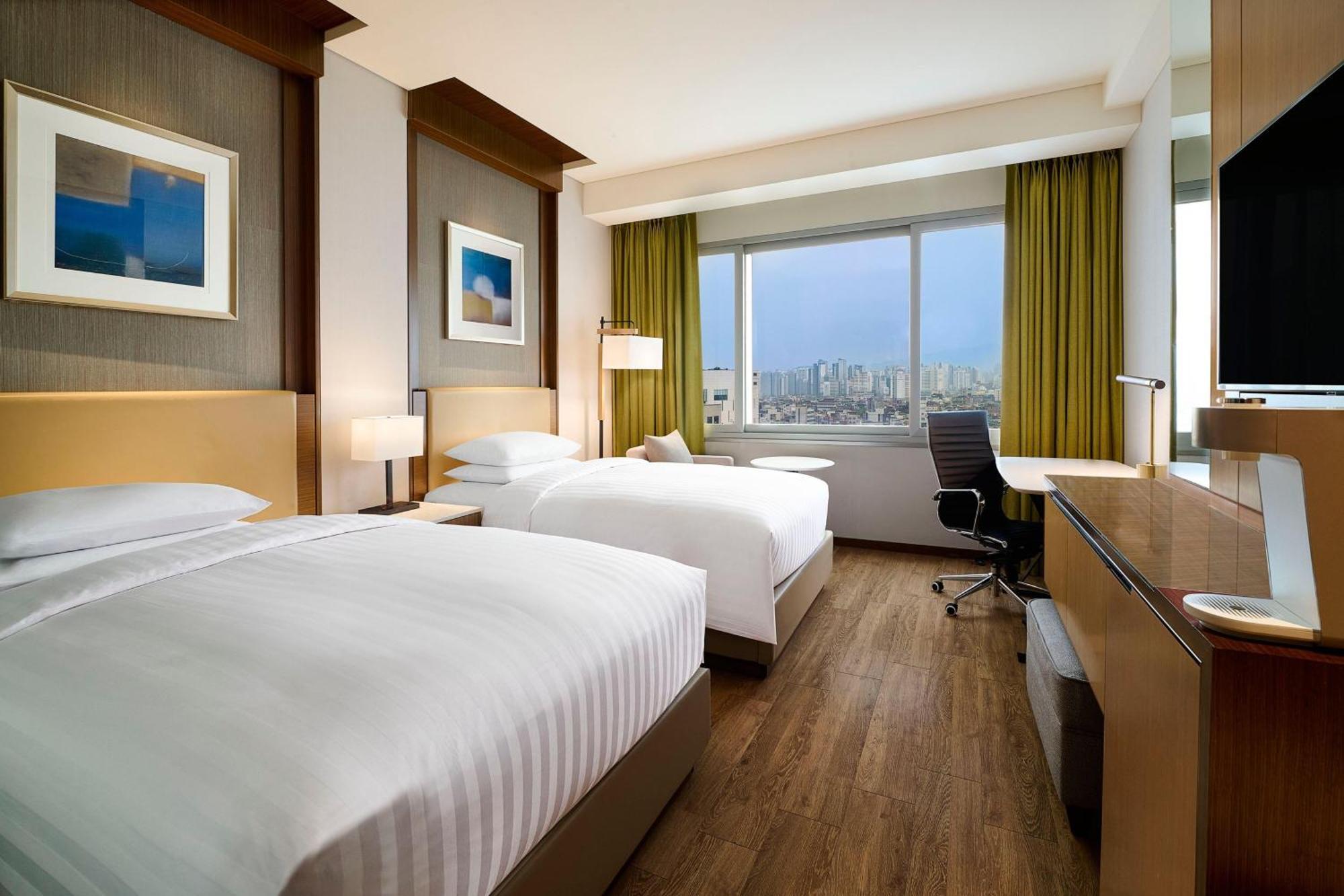 מלון Courtyard By Marriott Seoul Times Square מראה חיצוני תמונה